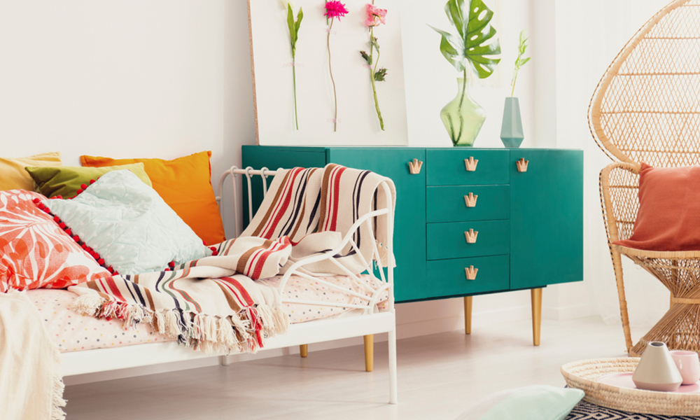 Azara News - Vibrant Summer Colors to Add into Your Azara Apartments